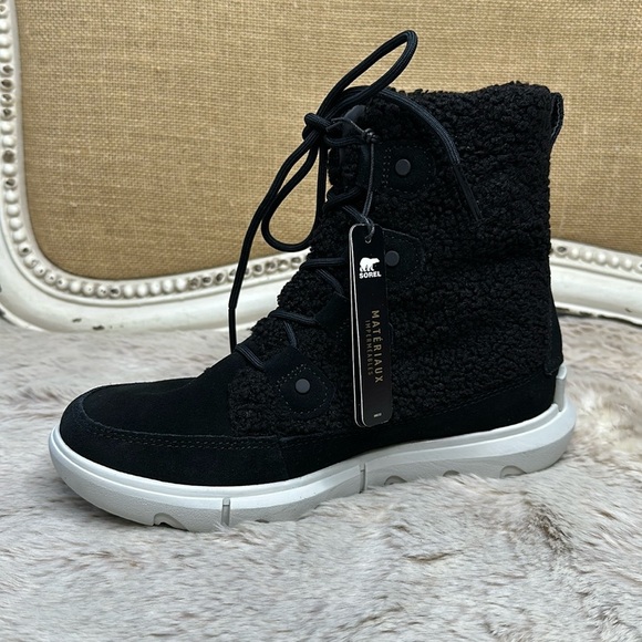 Sorel | Explorer Next Joan Cozy | Black, Moonstone | Size 6 - Picture 2 of 15